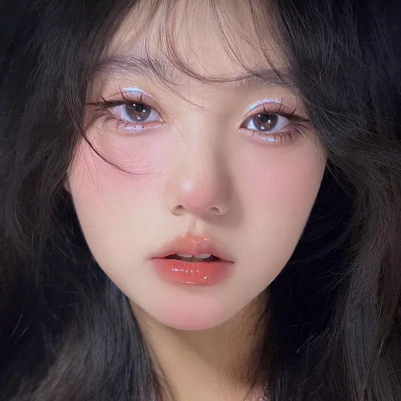Power and Beauty: Decoding China’s Viral Makeup Trend